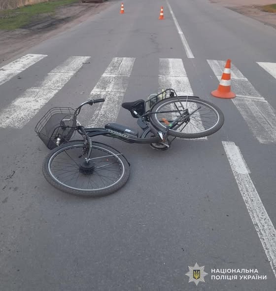 На Львівщині сталося дві ДТП із постраждалими - травмовані жінка на самокаті та мотоцикліст - 7
