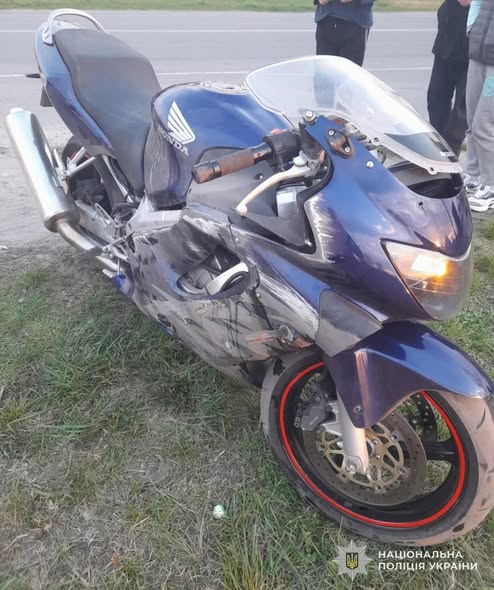 На Львівщині сталося дві ДТП із постраждалими - травмовані жінка на самокаті та мотоцикліст - 8