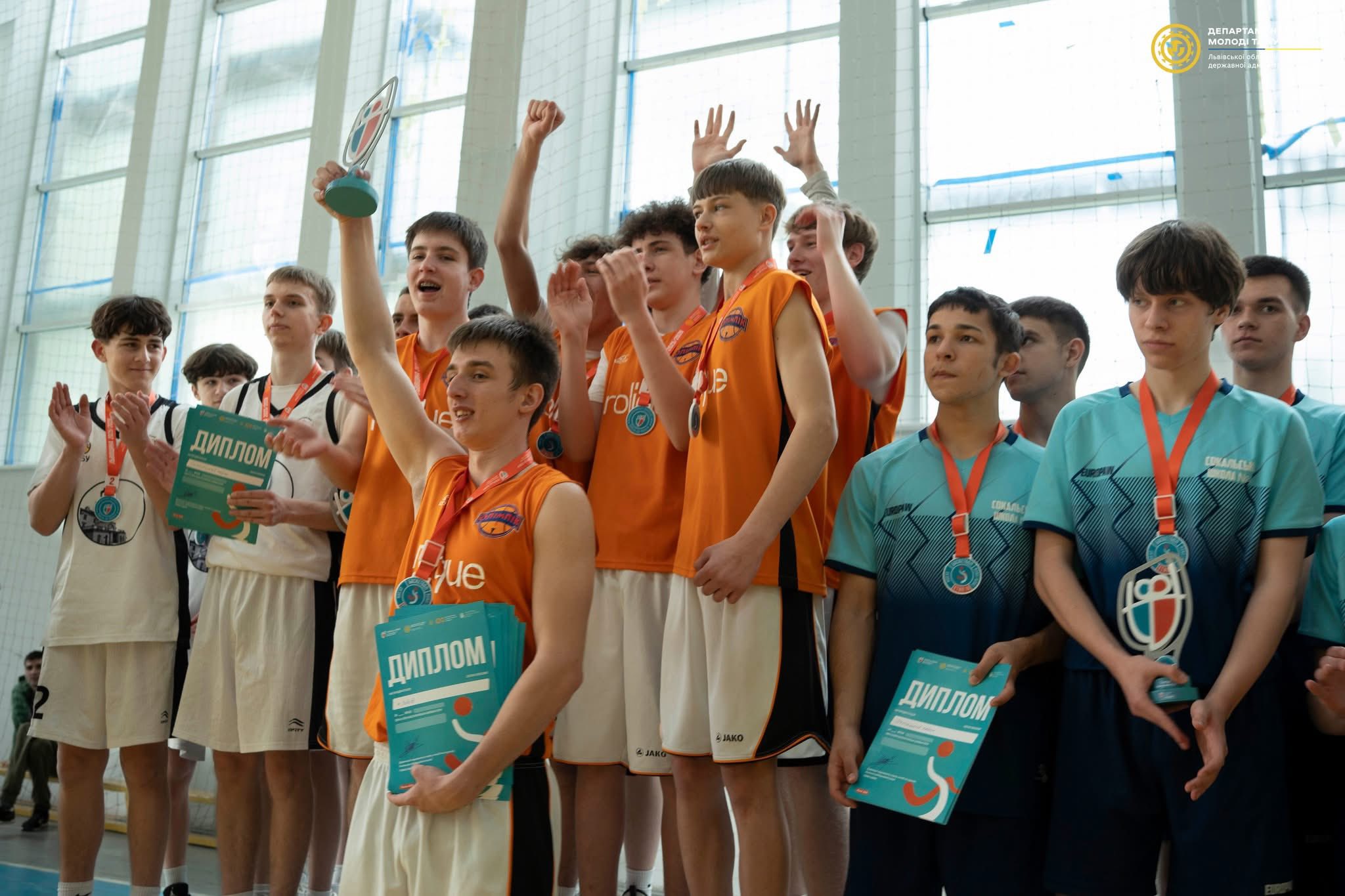 На Львівщині визначили чемпіонів обласної баскетбольної першості серед школярів - 4