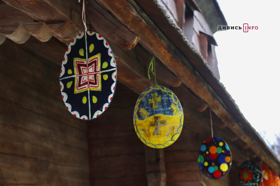 Як у Шевченківському гаю у Львові святкували Великдень (фото/відео) - 10