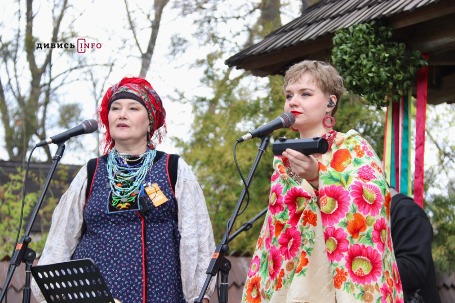 Як у Шевченківському гаю у Львові святкували Великдень (фото/відео) - 30