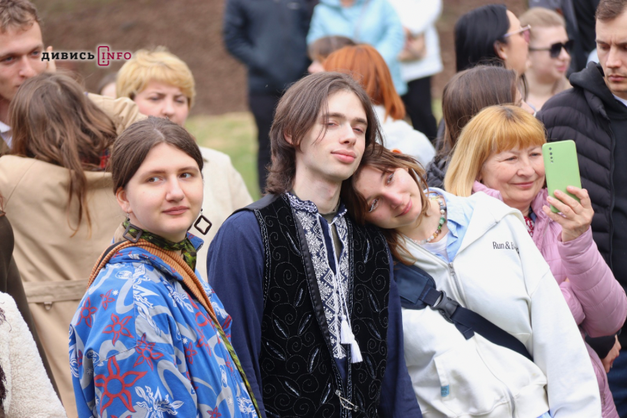 Як у Шевченківському гаю у Львові святкували Великдень (фото/відео) - 35