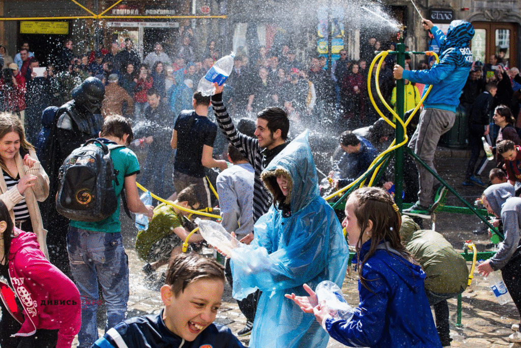 Яким раніше був Обливаний понеділок у Львові: добірка архівних світлин - 11