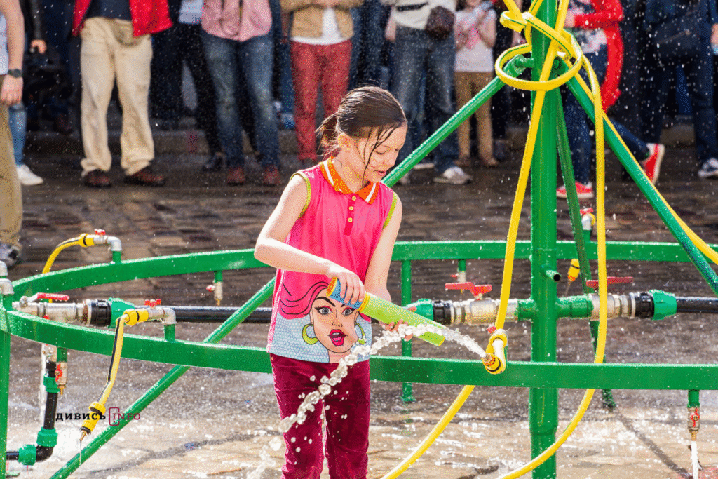 Яким раніше був Обливаний понеділок у Львові: добірка архівних світлин - 15