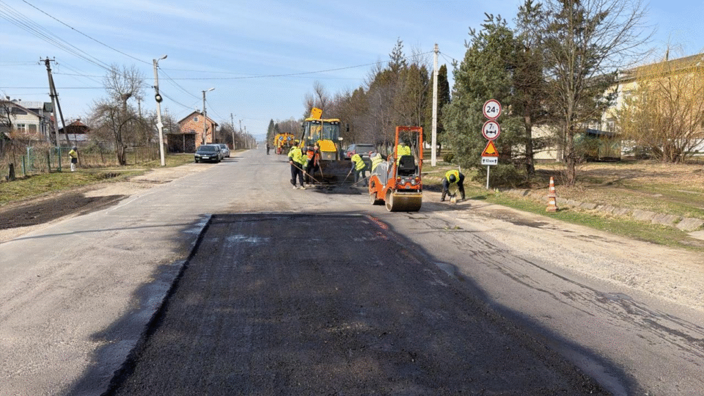 «Найважче в гірських районах»: якими є дороги Львівщини після зими та які планують відремонтувати - 2