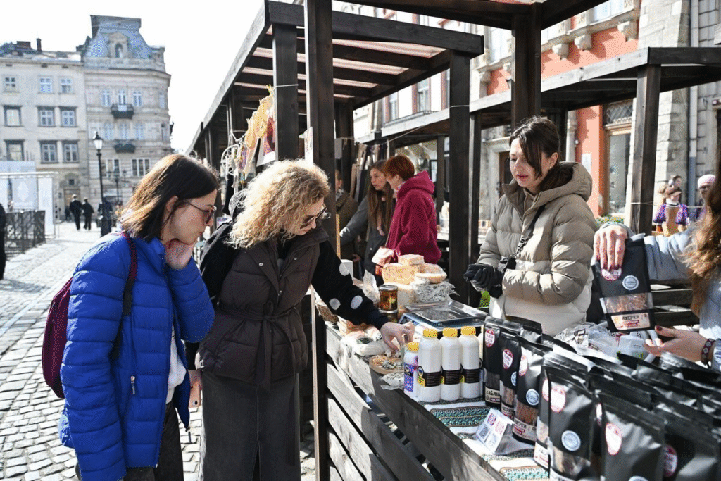 «Це не тільки про бізнес, а й про повернення до себе»: як у Львові зʼявились ветеранські ярмарки - 8
