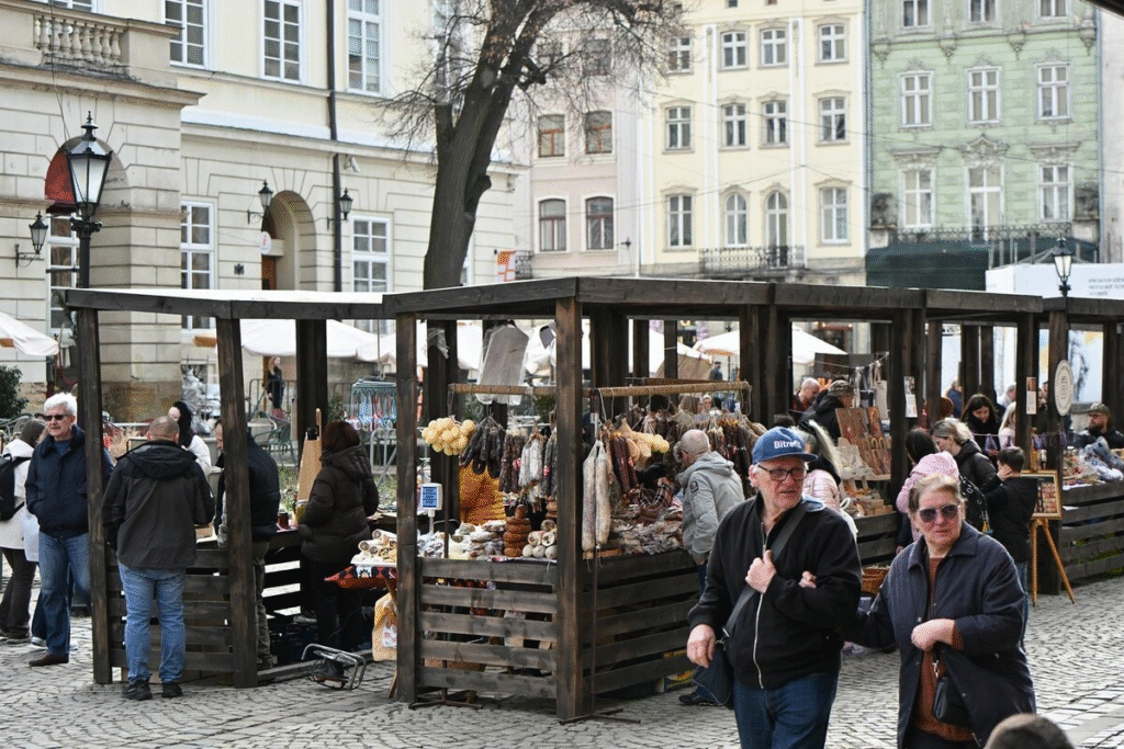 «Це не тільки про бізнес, а й про повернення до себе»: як у Львові зʼявились ветеранські ярмарки - 12