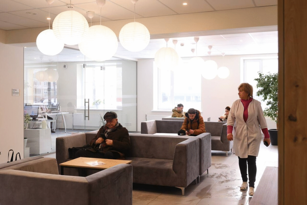 «Пацієнт отримає все в одному місці»: на якому етапі ремонт поліклінік у Львові та як на це вплинула реформа - 1