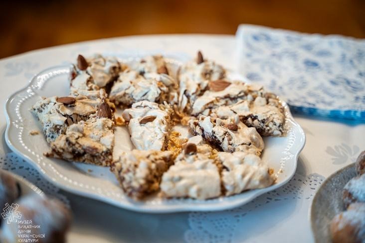 «Найгоноровіша паска — з пахучим корінням»: дослідниця про великодні рецепти 100 років тому - 9