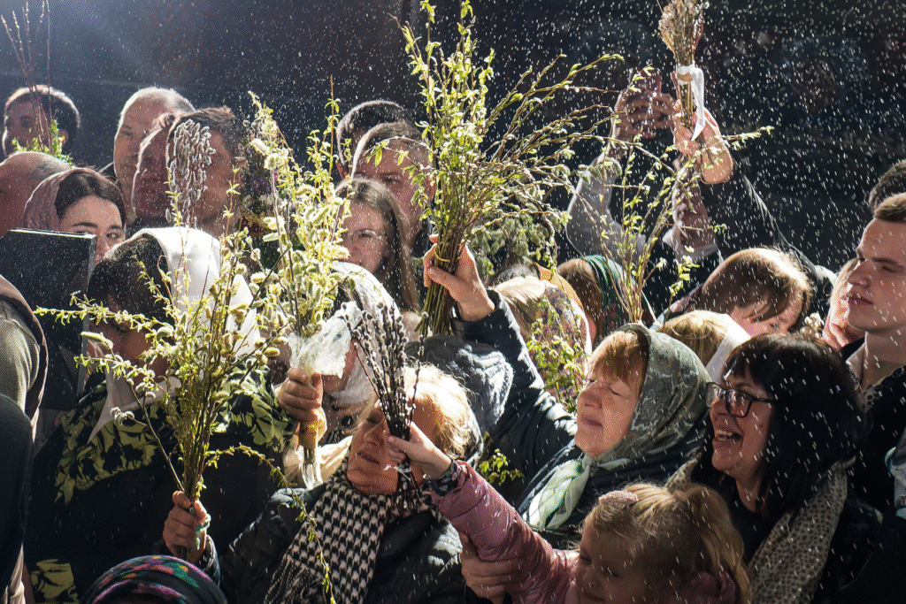 «На освяченій вербі можна врятуватися від кінця світу», — дослідниця про вірування та символіку Вербної неділі - 6