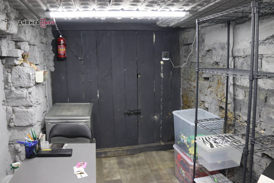 «Політ в нове життя»: у Львові випустили пів сотні кажанів (фото) - 9