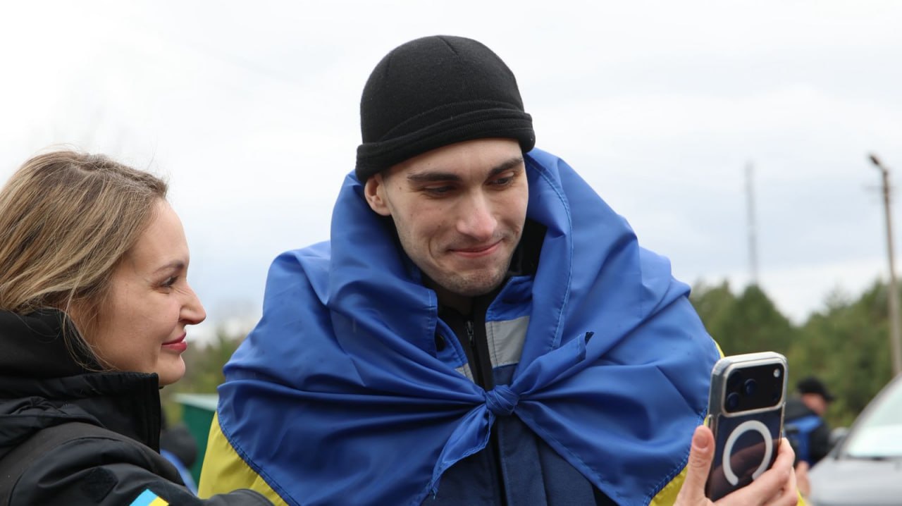 Обмін полоненими: Україна повернула з російського полону 175 військових і 7 цивільних - 2