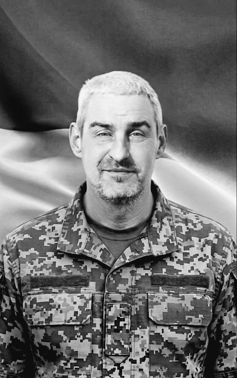 Сьогодні Львівщина прощається із десятьма полеглими захисниками - 8