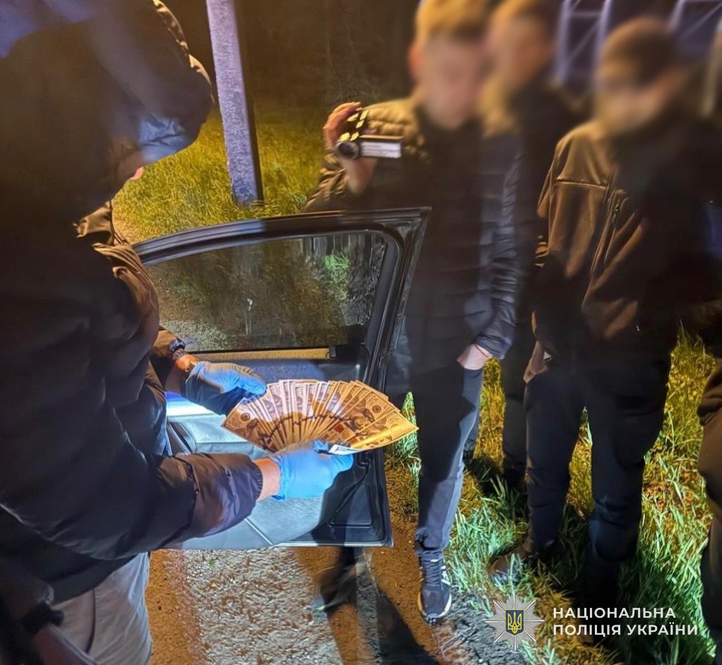 На Львівщині викрили канал переправлення чоловіків за кордон - 4