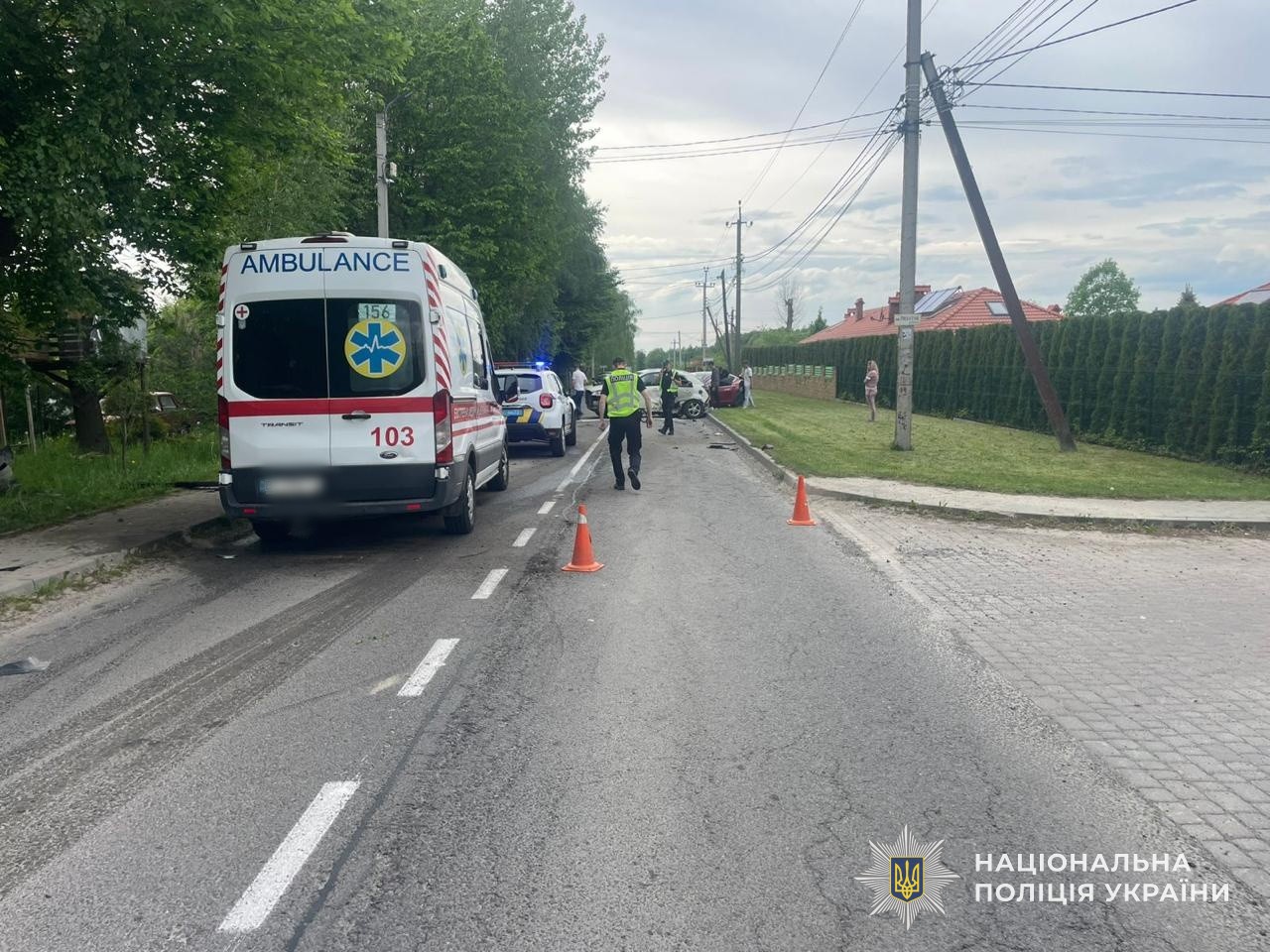 У ДТП біля Львова травмувалися троє людей, серед них дитина - 3