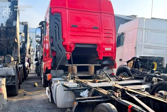 На Львівщині судитимуть чоловіка за контрабанду авто - 1
