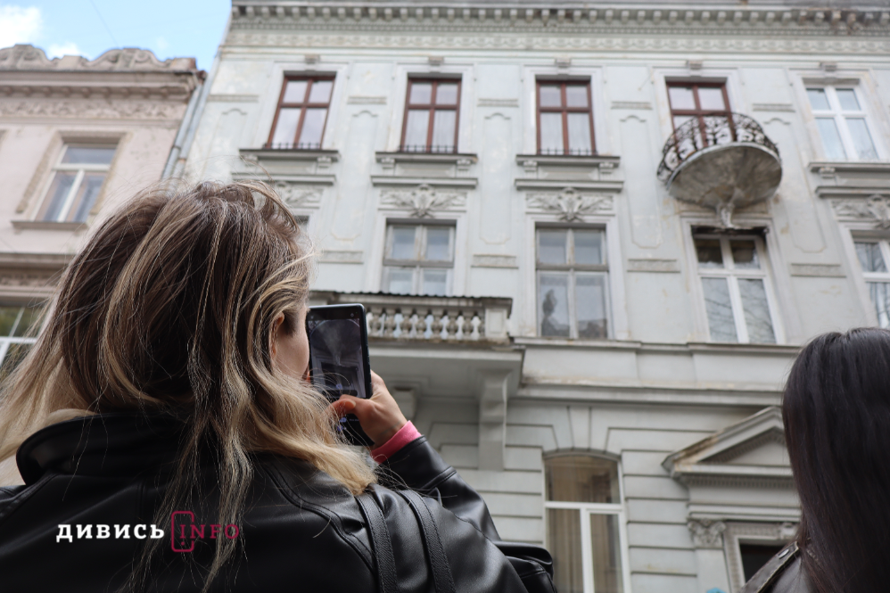 Будинки з власною естетикою, або Мандруємо вулицею Івана Вакарчука у Львові (фото) - 8