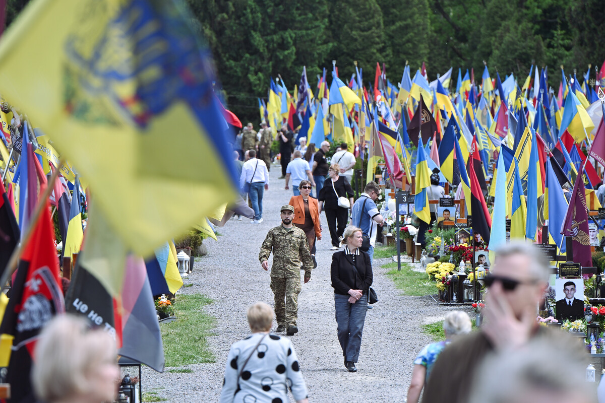У Львові вшанували полеглих Захисників та Захисниць з нагоди Дня Героїв - 3