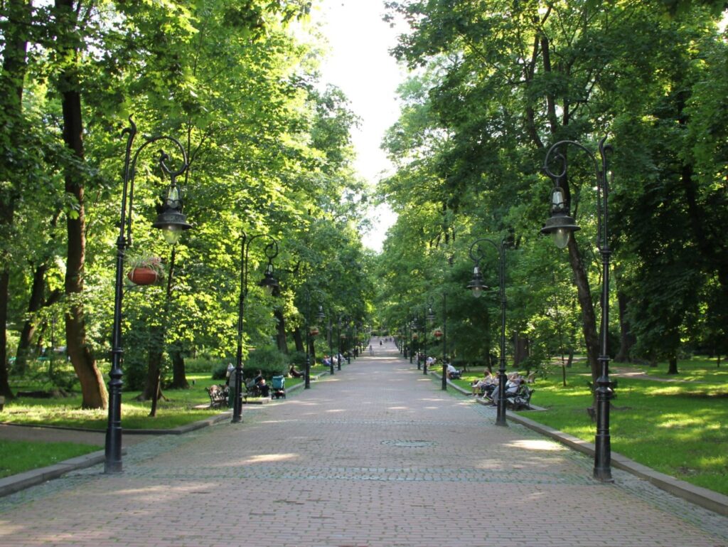 Прощання з воїнами, конкурс для директорів шкіл, підйомники у Львові: головні новини дня - 4