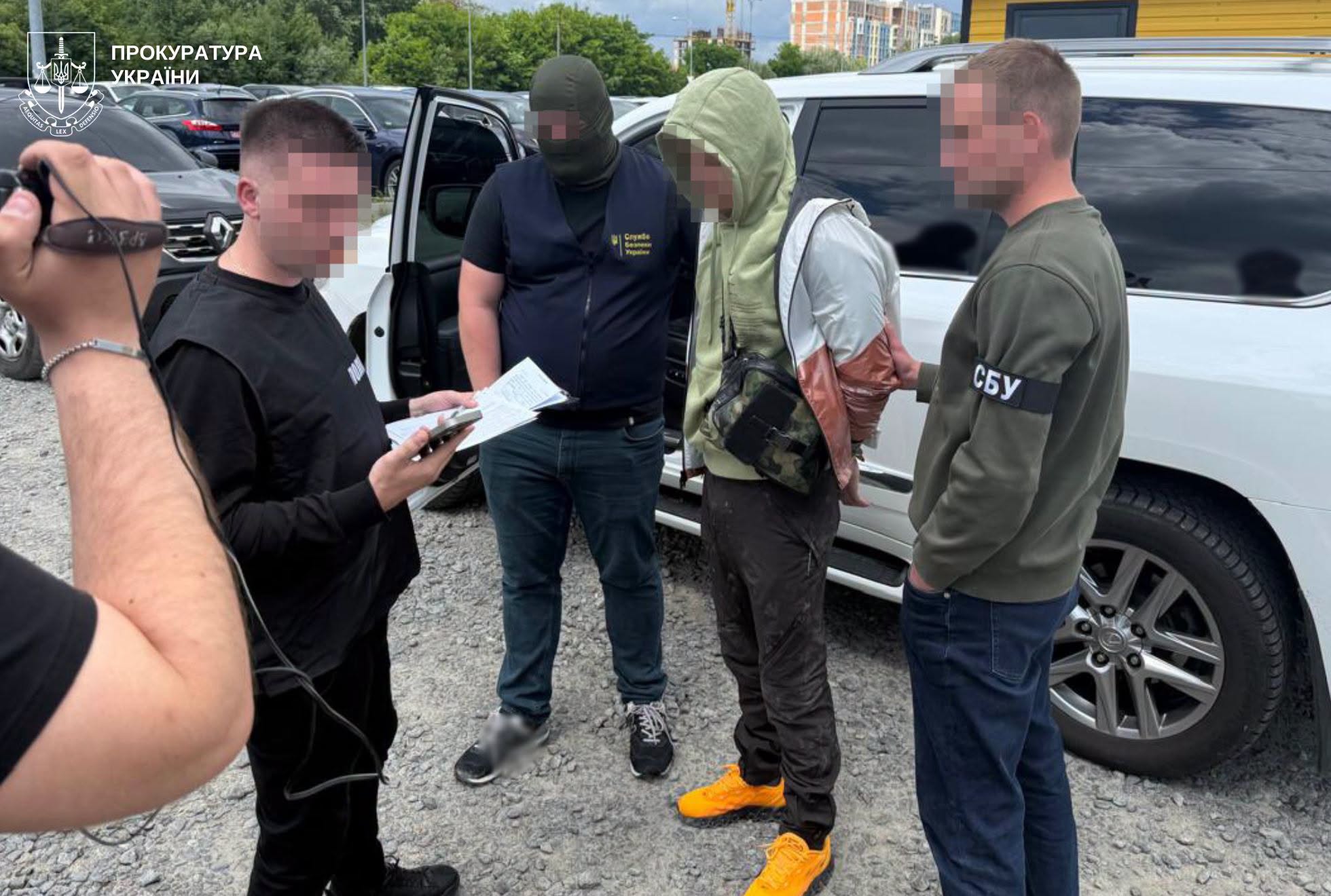 На Львівщині викрили схему незаконного переправлення чоловіка до Румунії - 1