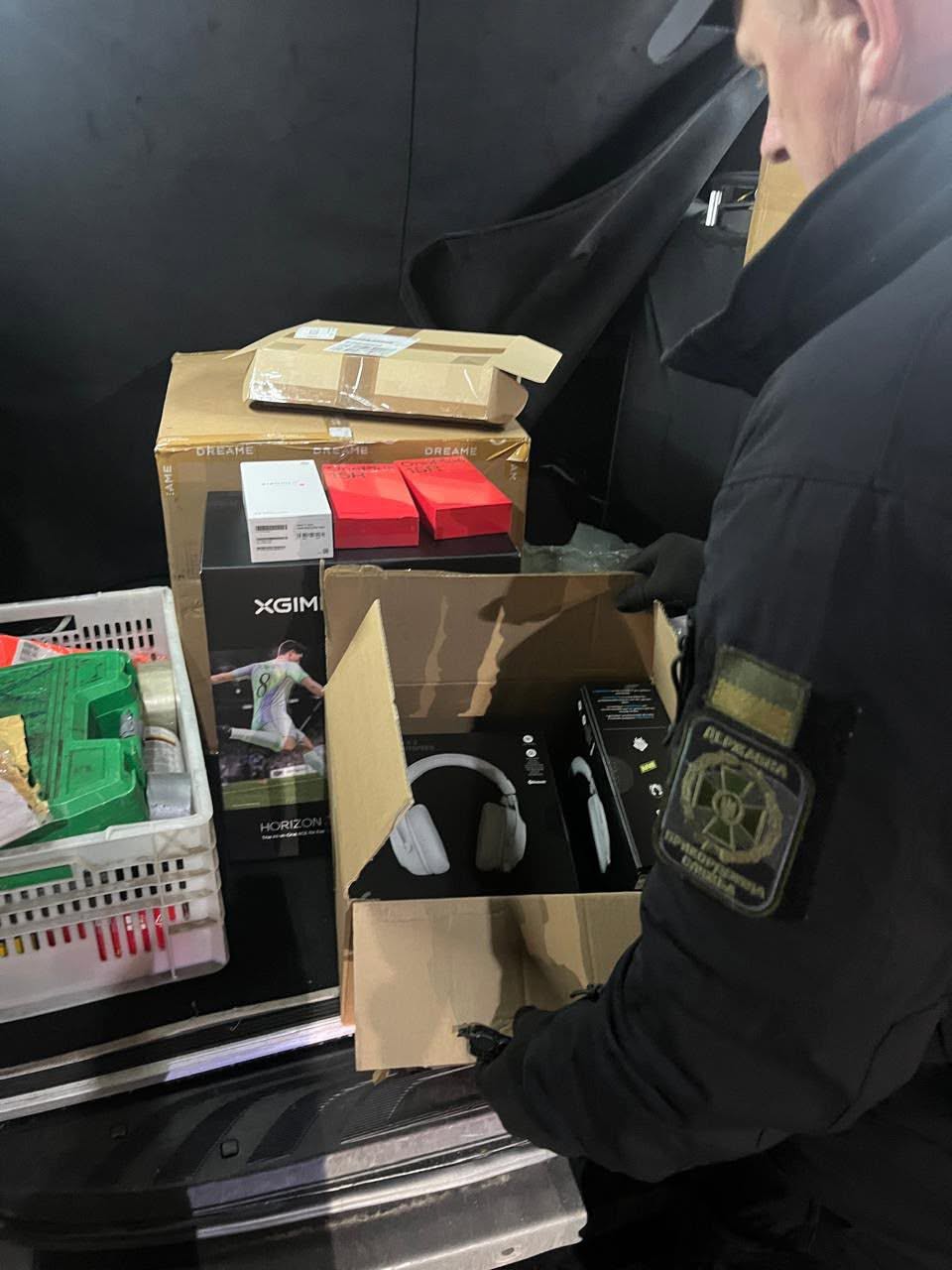 На українсько-польському кордоні затримали партії незадекларованої техніки - 3