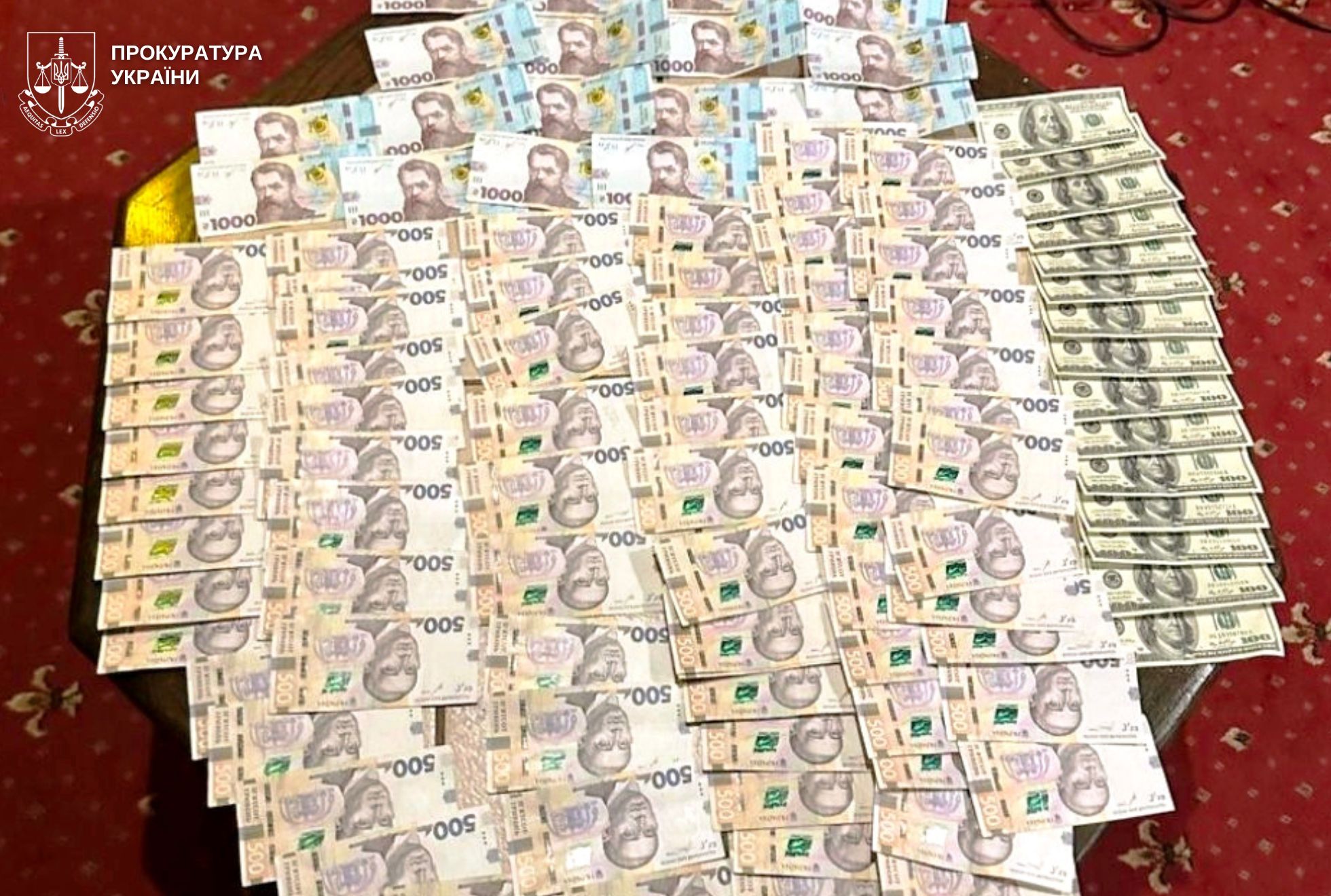 На Львівщині викрили підпільні казино для «перевірених» осіб - 4