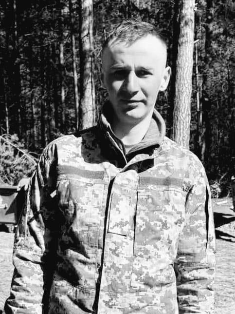 На Львівщині попрощаються із сімома воїнами — що про них відомо (фото) - 4