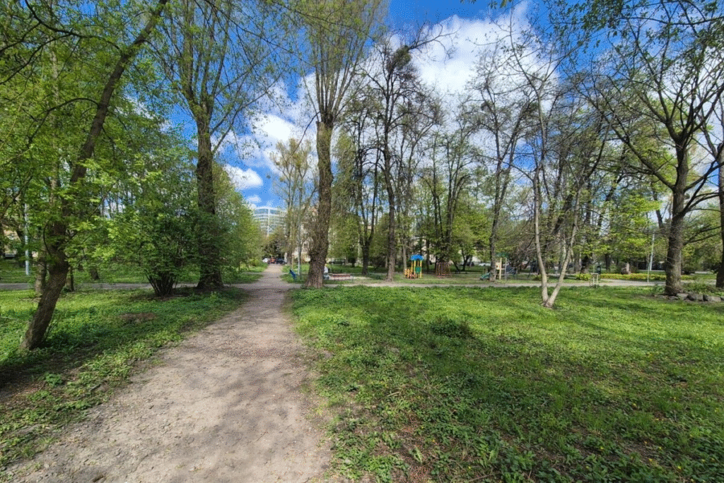 У Львові та громаді оновлять та облаштують нові зелені зони: які парки й сквери планують - 15