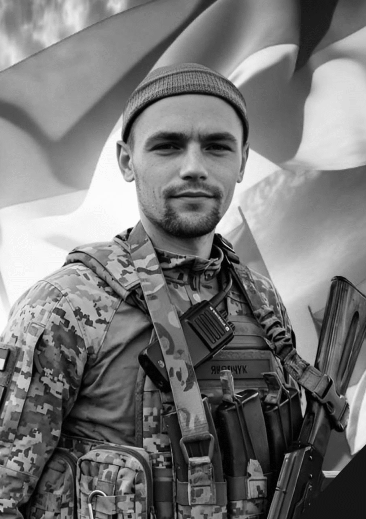 На Львівщині попрощаються із шістьма воїнами — що про них відомо (фото) - 2