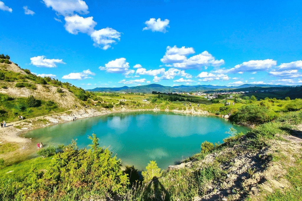 Печери, скелі й водоспади: куди поїхати на Львівщині на вихідні - 1