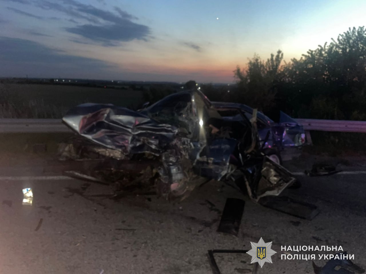 На Львівщині в ДТП загинув 19-річний водій, ще двоє людей травмовані - 3