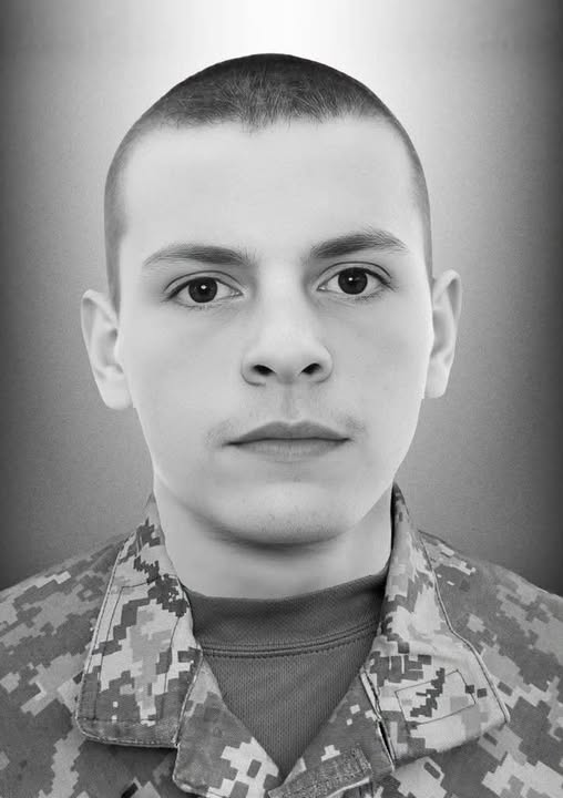 Сьогодні Львівщина згадує одного полеглого захисника - 1