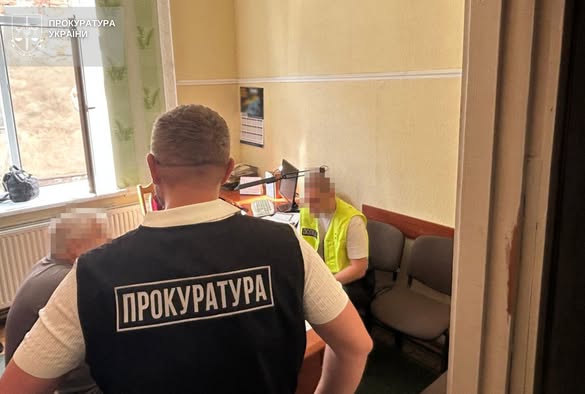 У Золочеві судитимуть посадовця за самовільне будівництво поминального дому - 2