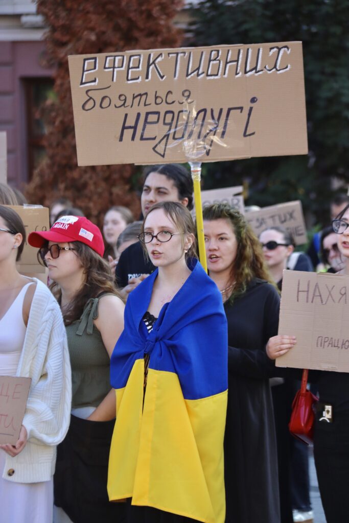У Львові провели підсумкову акцію протесту проти відставки Федорова: що буде далі - 14