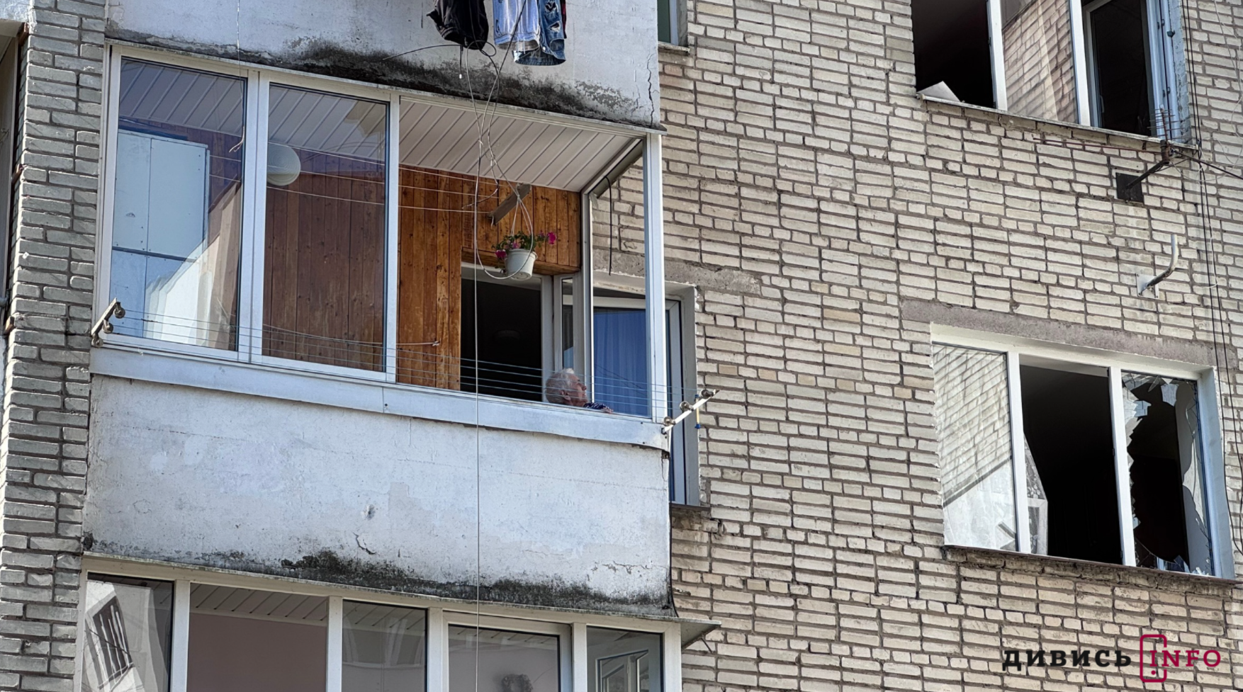 пошкоджений будинок