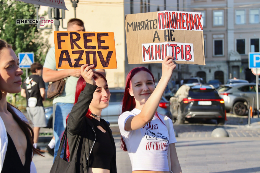 У Львові провели підсумкову акцію протесту проти відставки Федорова: що буде далі - 4