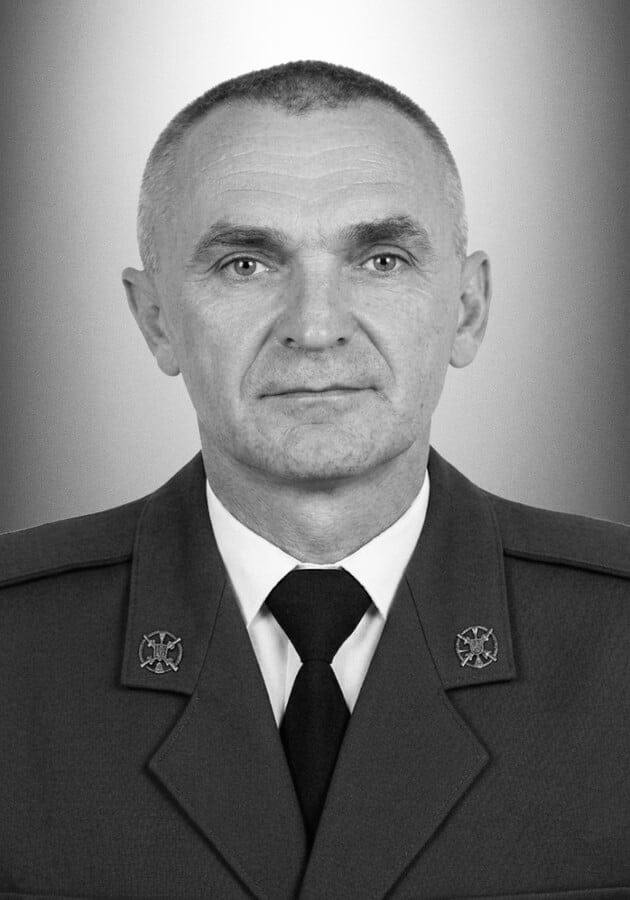 На Львівщині прощаються з девʼятьма воїнами — що про них відомо (фото) - 3