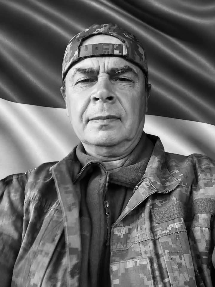 На Львівщині прощаються з чотирма воїнами — що про них відомо (фото) - 1