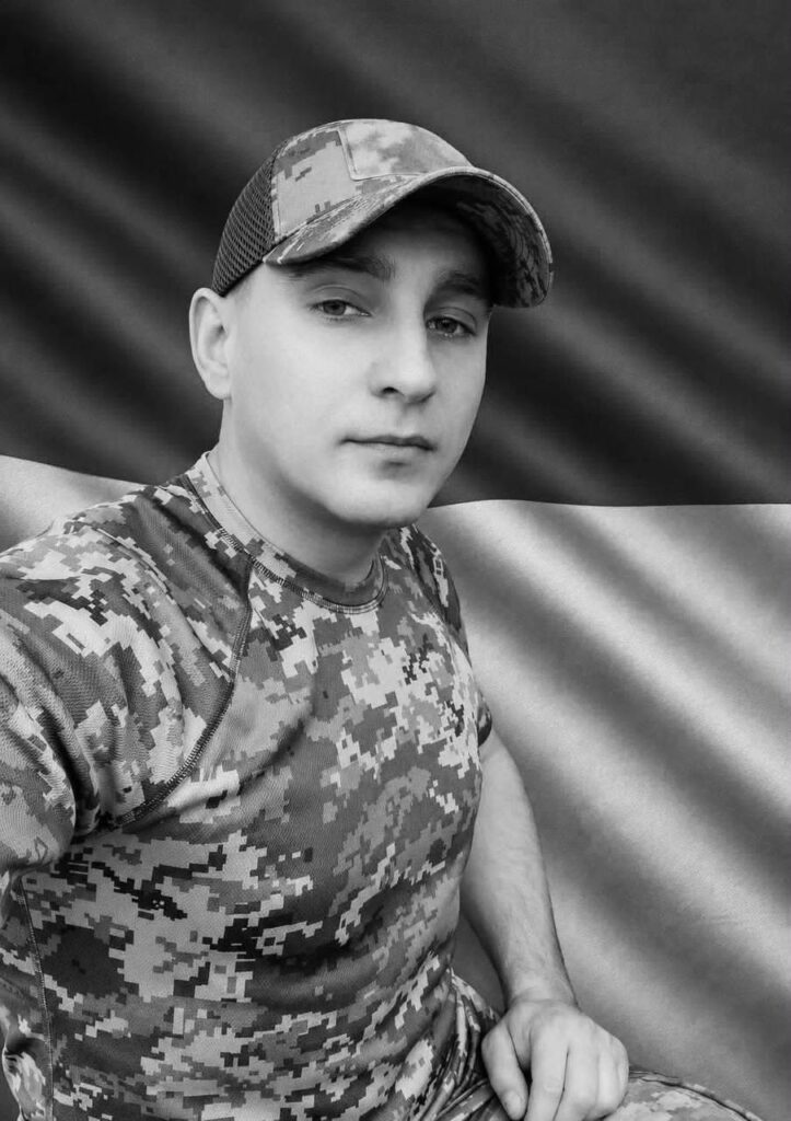На Львівщині попрощаються з вісьмома воїнами — що про них відомо (фото) - 1