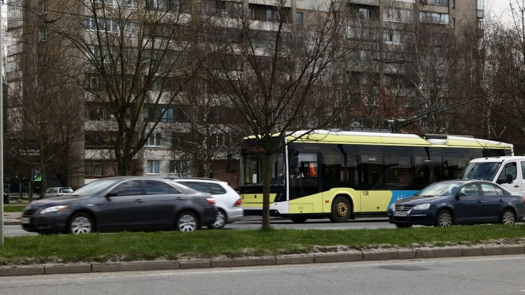 тролейбус