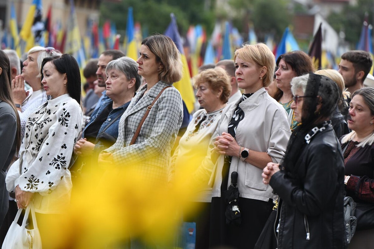 На Личаківському кладовищі помолилися за полеглих Захисників і Захисниць України - 4
