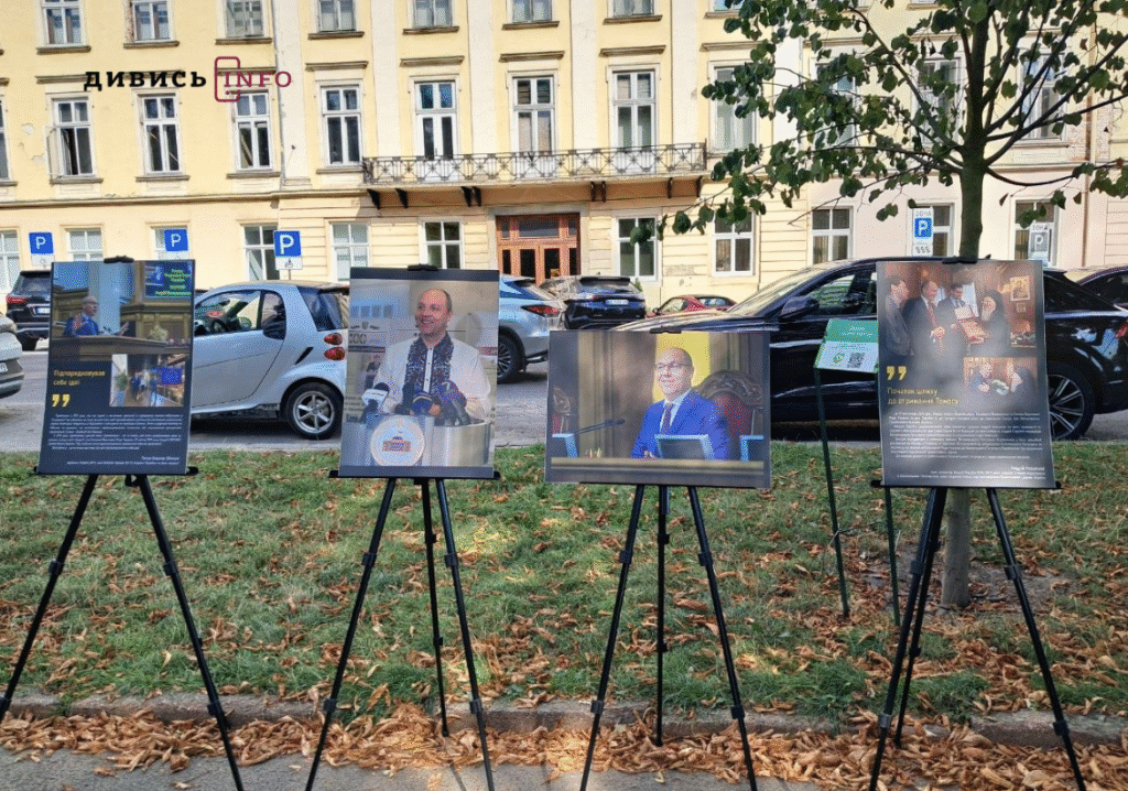 До роковин загибелі: у Львові відкрили виставку пам'яті Андрія Парубія (фото) - 3