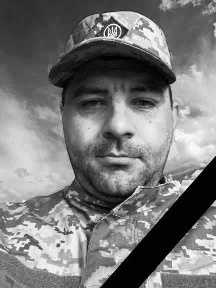 На Львівщині прощаються з п'ятьма воїнами — що про них відомо (фото) - 4
