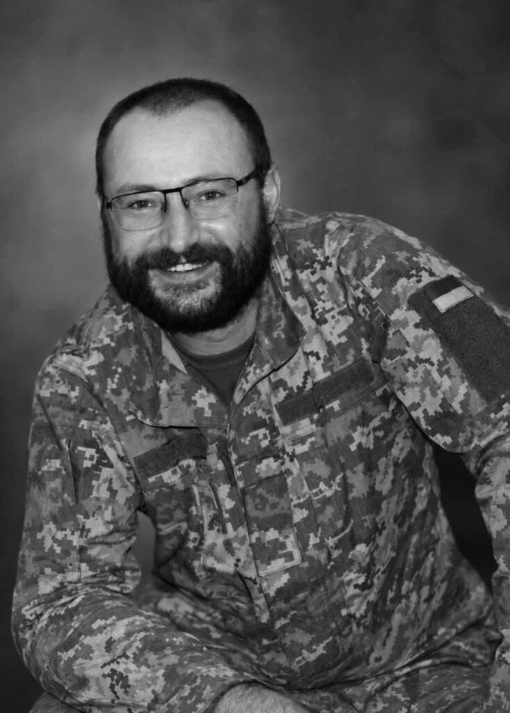 На Львівщині прощаються зі шістьма воїнами — що про них відомо (фото) - 3