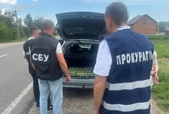 На Львівщині чоловіка підозрюють у переправленні ухилянта за 11 тисяч євро - 2