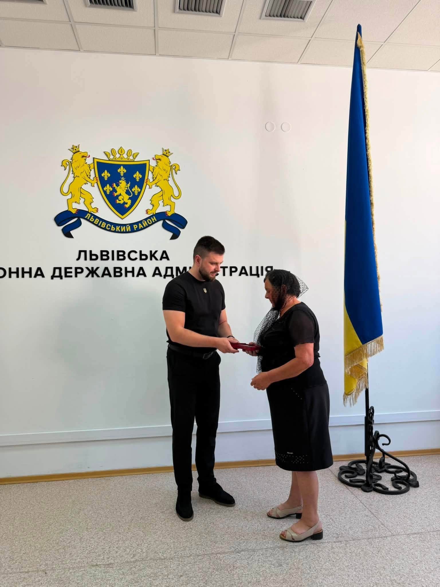 На Львівщині родинам полеглих воїнів вручили державні нагороди - 6