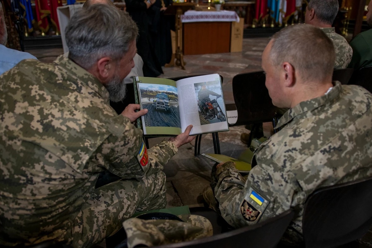 У Гарнізонному храмі презентували другу частину книги про військових капеланів УГКЦ - 3