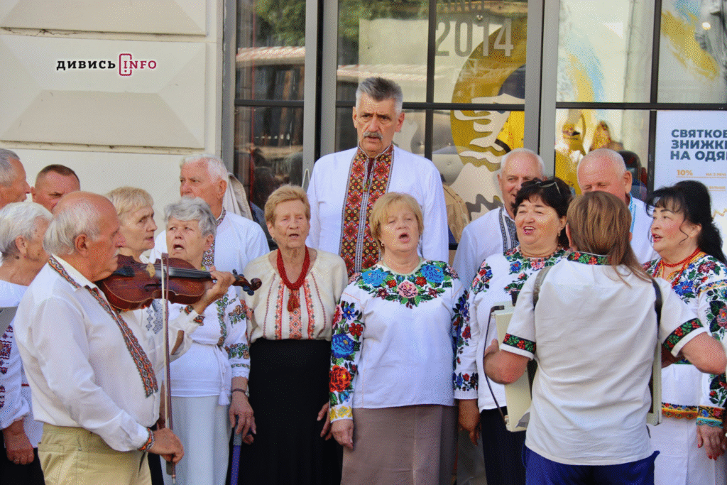 Яким є Львів у День Незалежності (фоторепортаж) - 36