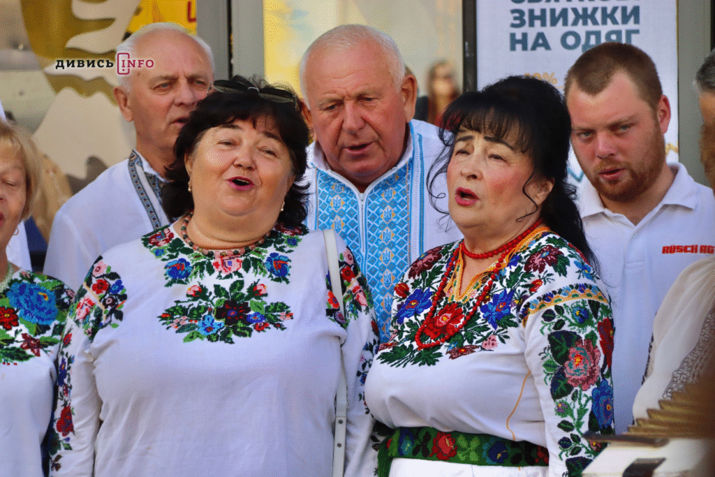 Яким є Львів у День Незалежності (фоторепортаж) - 37