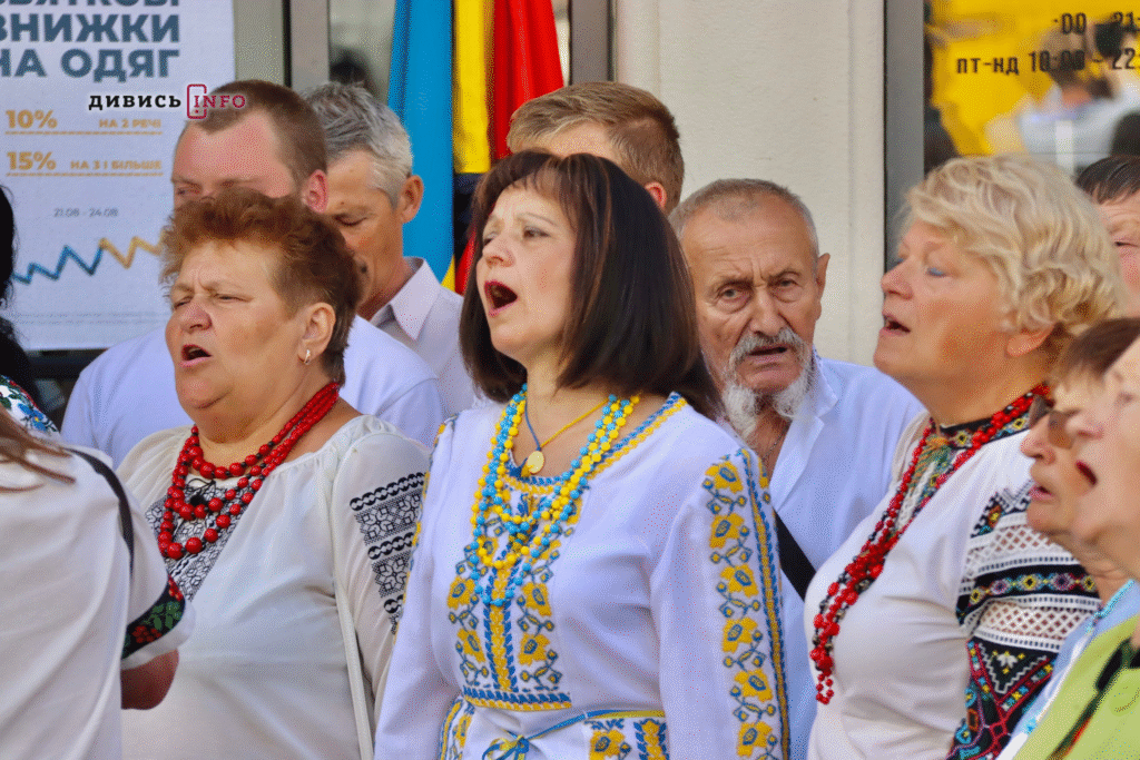 Яким є Львів у День Незалежності (фоторепортаж) - 38